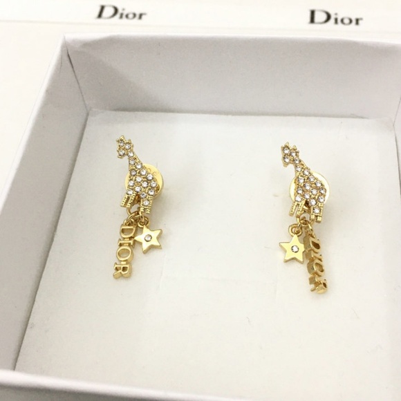 Earrings - Picture 1 of 4